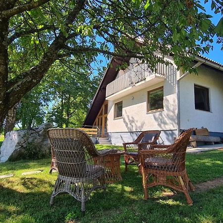 Forestside House Gacka With Relax Area Sinac Exteriér fotografie